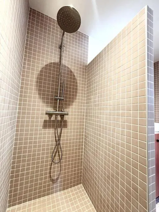 אקס-אן-פרובאנס Magnifique Studio + Balcon Au Coeur D'Aix 0*,
